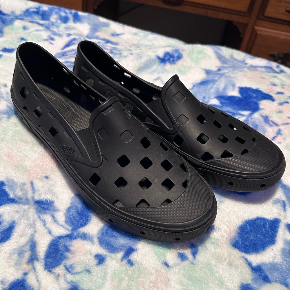Vans Black U Trek Slip-ons